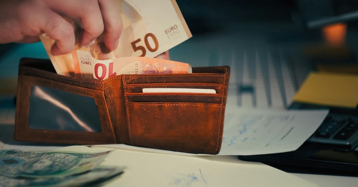 https://32.veritasbanking.com/Peut-on payer en cash sur Internet ?