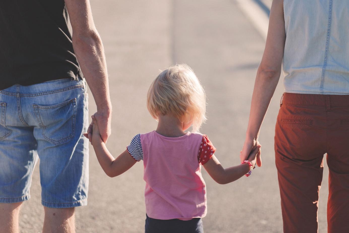https://32.veritasbanking.com/Guide complet pour choisir la meilleure carte prépayée pour enfants mineurs