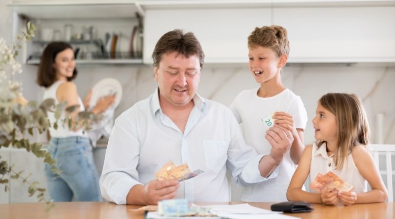 https://32.veritasbanking.com/Jusqu’à quel âge vous pouvez bénéficier des allocations familiales ?